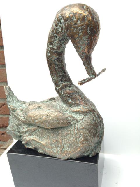 3_33compositionofthreemoons